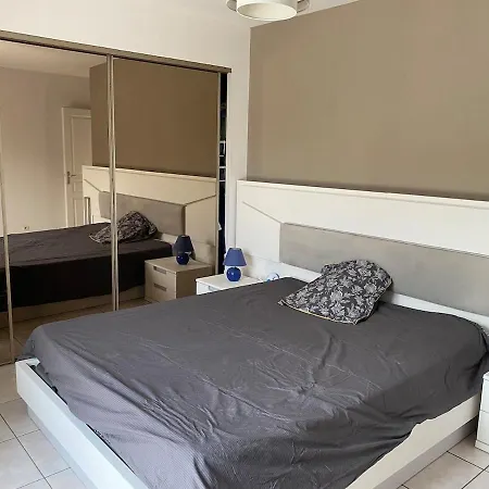 Вилла Proche St Cyprien Piscine *