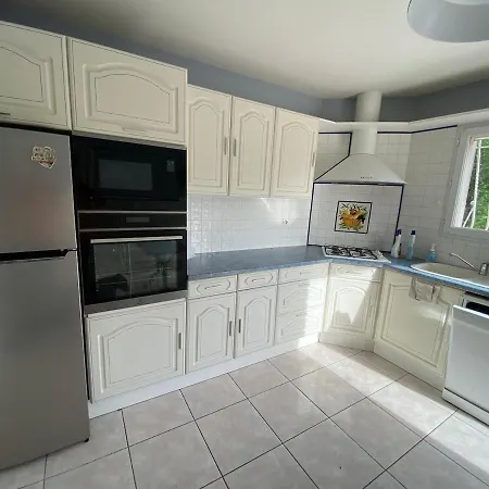 Proche St Cyprien Piscine * Перпиньан