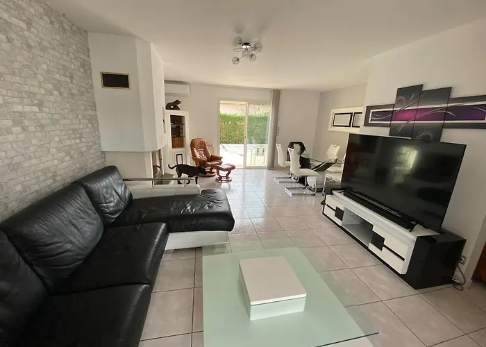 Proche St Cyprien Piscine فيلة بيربينيو